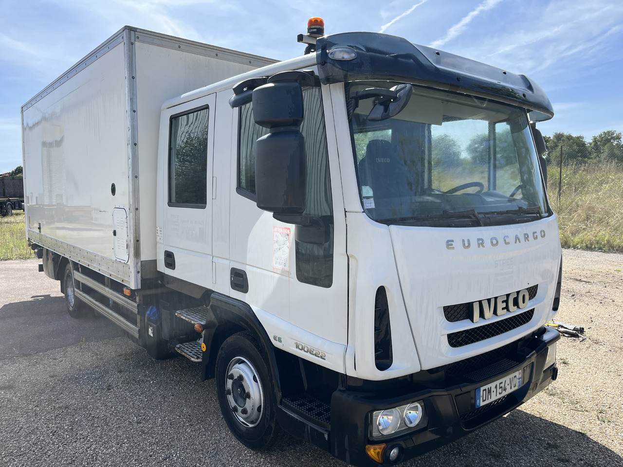 Iveco Eurocargo 100E22 caisse double cabine 7 places - Umpikori kuorma-auto: kuva Iveco Eurocargo 100E22 caisse double cabine 7 places - Umpikori kuorma-auto Iveco Eurocargo 100E22 caisse double cabine 7 places - Umpikori kuorma-auto: kuva Iveco Eurocargo 100E22 caisse double cabine 7 places - Umpikori kuorma-auto