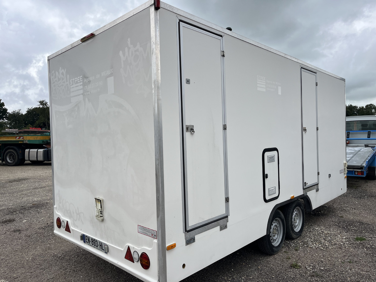 Jcr Base de vie - Peräkärry: kuva Jcr Base de vie - Peräkärry Jcr Base de vie - Peräkärry: kuva Jcr Base de vie - Peräkärry