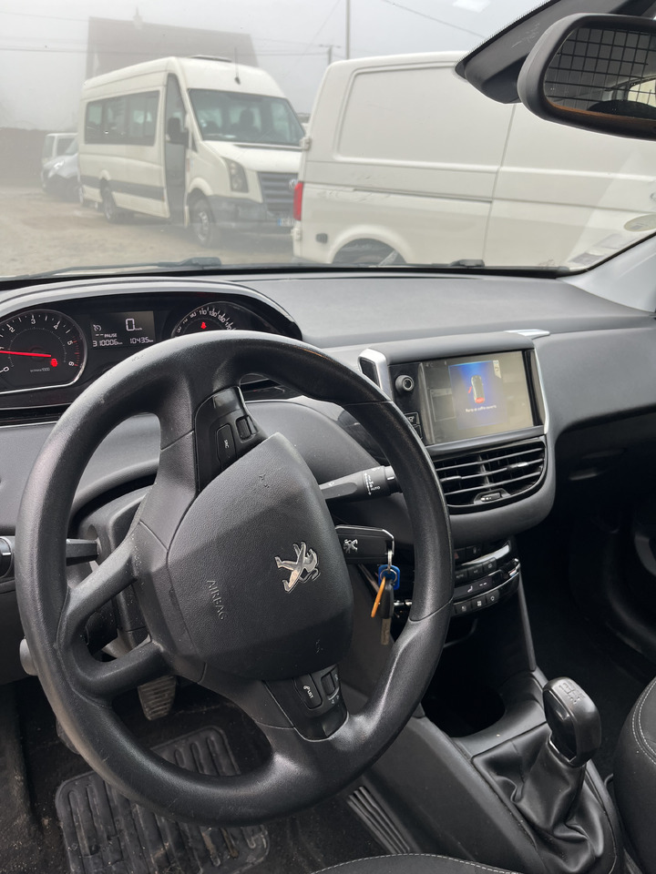 Leasing Peugeot 208 1L6 hdi 100cv 2 places motricité renforcée FAM Peugeot 208 1L6 hdi 100cv 2 places motricité renforcée FAM: kuva Leasing Peugeot 208 1L6 hdi 100cv 2 places motricité renforcée FAM Peugeot 208 1L6 hdi 100cv 2 places motricité renforcée FAM Leasing Peugeot 208 1L6 hdi 100cv 2 places motricité renforcée FAM Peugeot 208 1L6 hdi 100cv 2 places motricité renforcée FAM: kuva Leasing Peugeot 208 1L6 hdi 100cv 2 places motricité renforcée FAM Peugeot 208 1L6 hdi 100cv 2 places motricité renforcée FAM