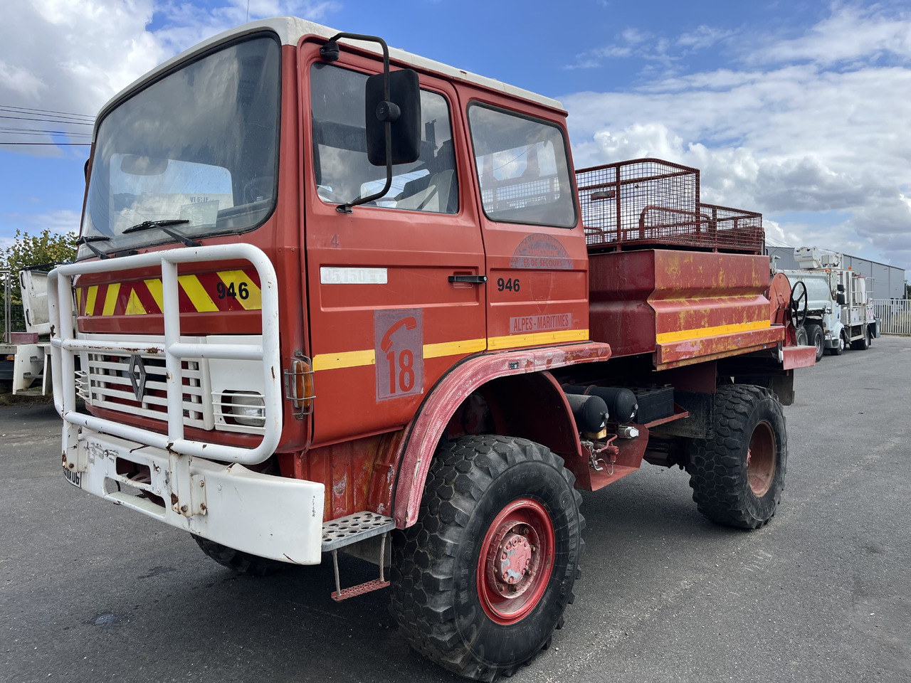 RENAULT 85-150 4x4 ccf citerne - Paloauto: kuva RENAULT 85-150 4x4 ccf citerne - Paloauto RENAULT 85-150 4x4 ccf citerne - Paloauto: kuva RENAULT 85-150 4x4 ccf citerne - Paloauto