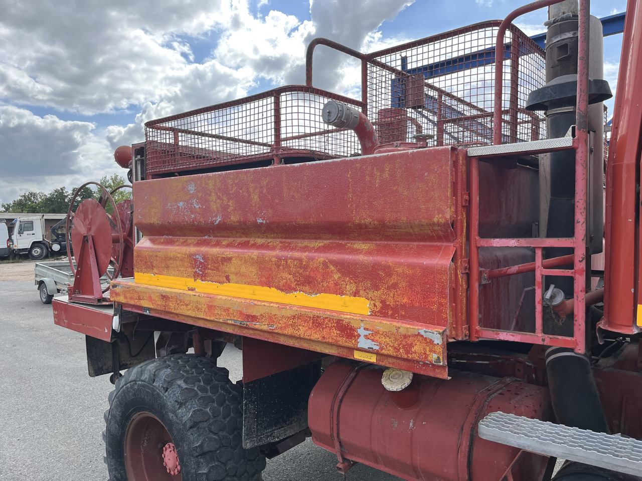 RENAULT 85-150 4x4 ccf citerne - Paloauto: kuva RENAULT 85-150 4x4 ccf citerne - Paloauto RENAULT 85-150 4x4 ccf citerne - Paloauto: kuva RENAULT 85-150 4x4 ccf citerne - Paloauto
