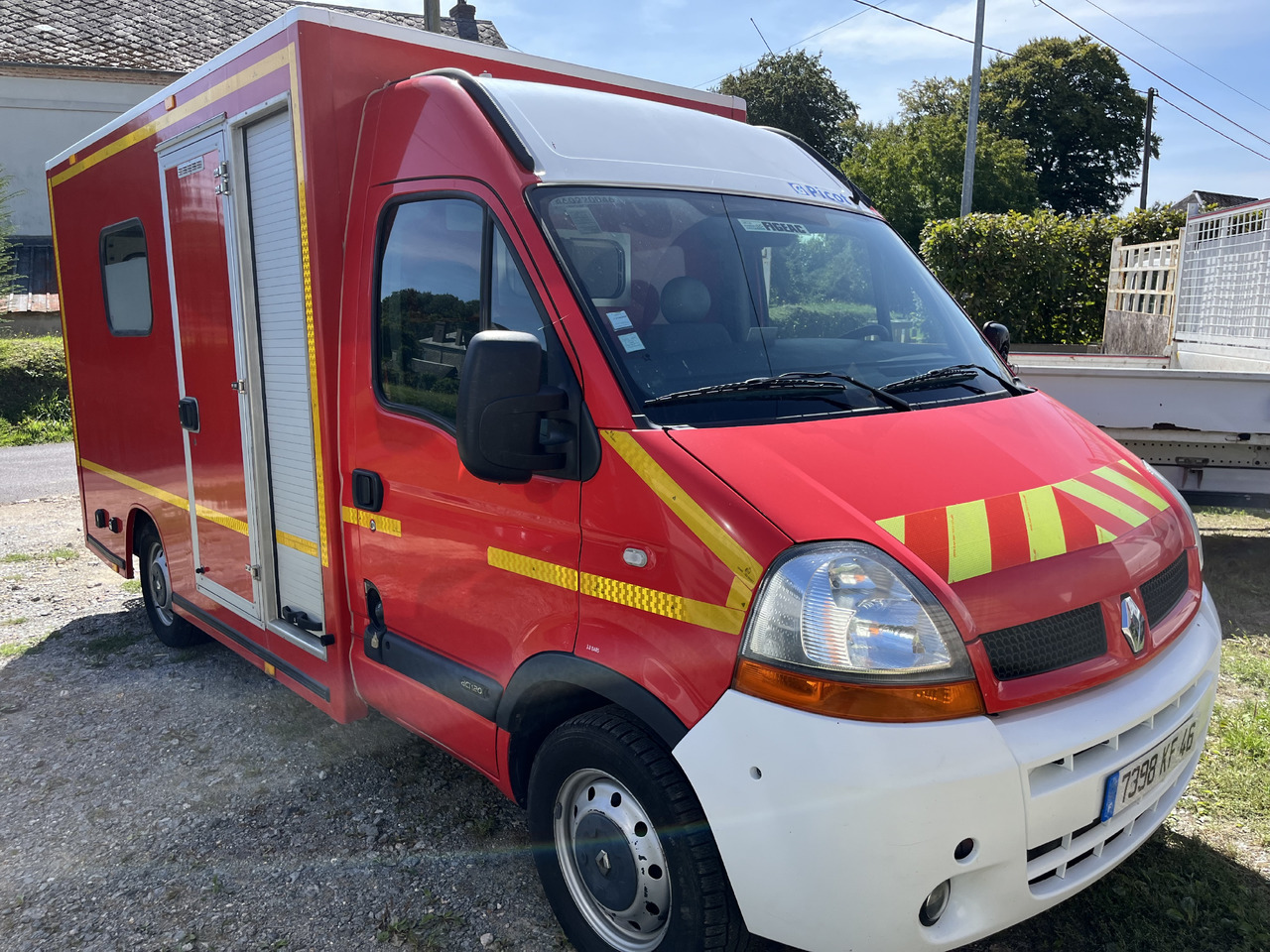 RENAULT Master 2L5 dci120cv - Ambulanssi: kuva RENAULT Master 2L5 dci120cv - Ambulanssi RENAULT Master 2L5 dci120cv - Ambulanssi: kuva RENAULT Master 2L5 dci120cv - Ambulanssi