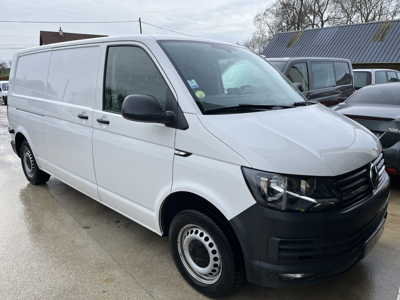 Volkswagen Transporter T6 2L tdi 150cv long bas 4x4 4motion - Pakettiauto: kuva Volkswagen Transporter T6 2L tdi 150cv long bas 4x4 4motion - Pakettiauto Volkswagen Transporter T6 2L tdi 150cv long bas 4x4 4motion - Pakettiauto: kuva Volkswagen Transporter T6 2L tdi 150cv long bas 4x4 4motion - Pakettiauto
