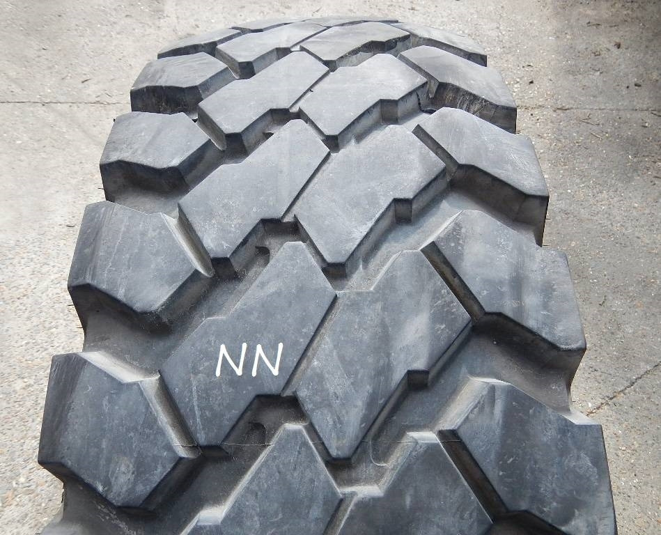 Continental 14.00R20 HCS - USED NN 95% - Rengas - Kuorma-auto: kuva Continental 14.00R20 HCS - USED NN 95% - Rengas - Kuorma-auto Continental 14.00R20 HCS - USED NN 95% - Rengas - Kuorma-auto: kuva Continental 14.00R20 HCS - USED NN 95% - Rengas - Kuorma-auto