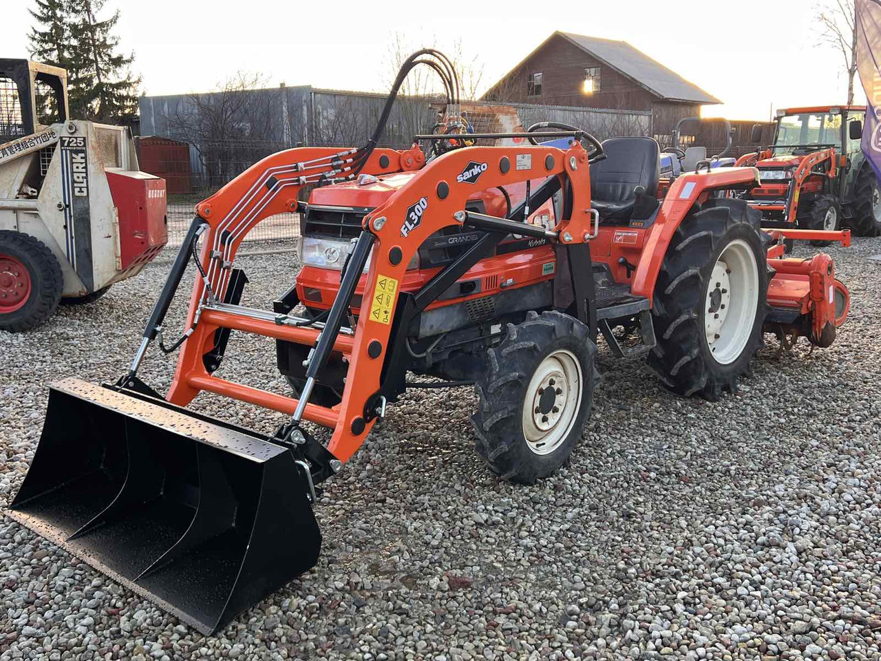 Kubota GL25 - Pientraktori: kuva Kubota GL25 - Pientraktori Kubota GL25 - Pientraktori: kuva Kubota GL25 - Pientraktori