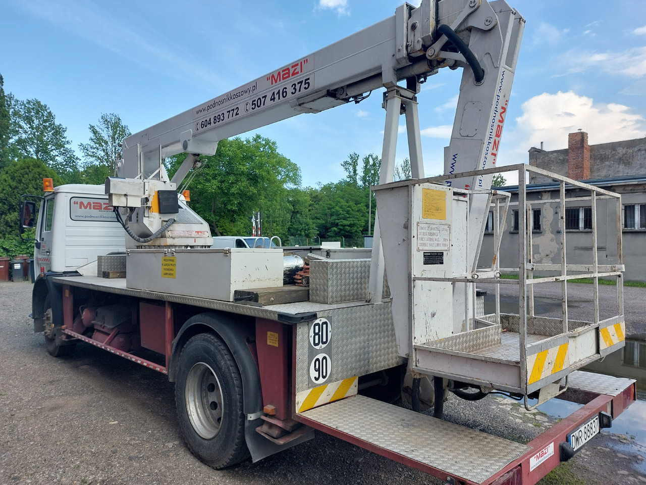 Wumag Mercedes 1414, 400V Wumag WT220 hydraulik - Itsekulkevat henkilönostimet: kuva Wumag Mercedes 1414, 400V Wumag WT220 hydraulik - Itsekulkevat henkilönostimet Wumag Mercedes 1414, 400V Wumag WT220 hydraulik - Itsekulkevat henkilönostimet: kuva Wumag Mercedes 1414, 400V Wumag WT220 hydraulik - Itsekulkevat henkilönostimet