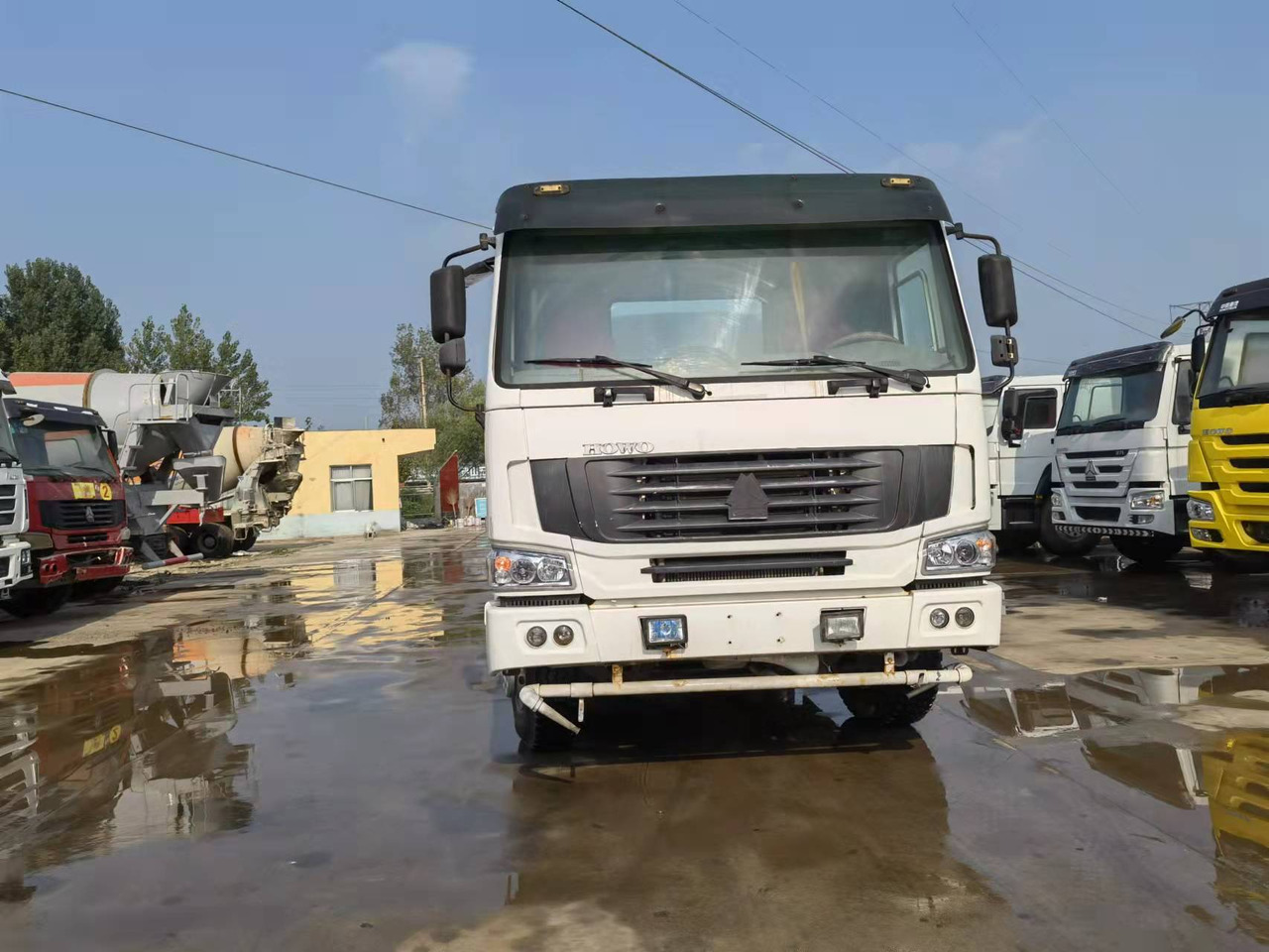 HOWO 336-371 - Säiliöauto: kuva HOWO 336-371 - Säiliöauto HOWO 336-371 - Säiliöauto: kuva HOWO 336-371 - Säiliöauto