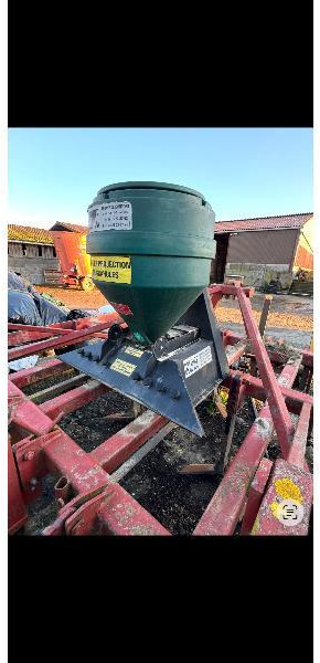 GUILBART 3 METRES - Kultivaattori: kuva GUILBART 3 METRES - Kultivaattori GUILBART 3 METRES - Kultivaattori: kuva GUILBART 3 METRES - Kultivaattori