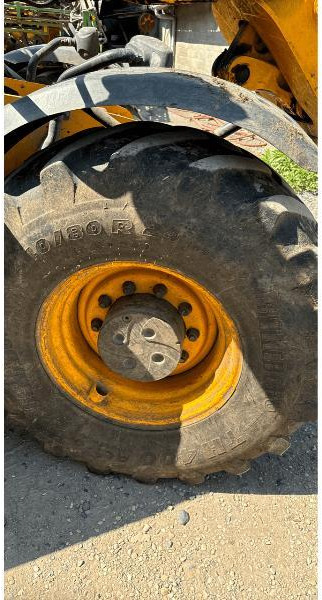 JCB 550-80 AGRI PLUS - Kurottaja: kuva JCB 550-80 AGRI PLUS - Kurottaja JCB 550-80 AGRI PLUS - Kurottaja: kuva JCB 550-80 AGRI PLUS - Kurottaja
