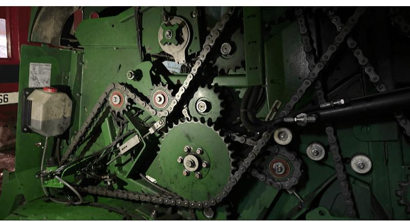 JOHN DEERE C441R - Pyöröpaalain: kuva JOHN DEERE C441R - Pyöröpaalain JOHN DEERE C441R - Pyöröpaalain: kuva JOHN DEERE C441R - Pyöröpaalain