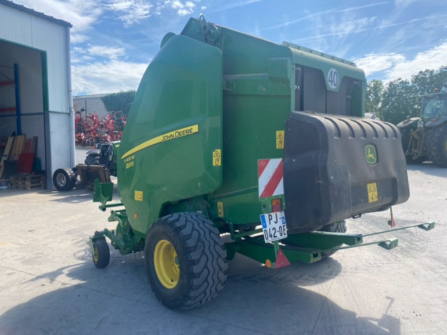 JOHN DEERE V461M - Pyöröpaalain: kuva JOHN DEERE V461M - Pyöröpaalain JOHN DEERE V461M - Pyöröpaalain: kuva JOHN DEERE V461M - Pyöröpaalain