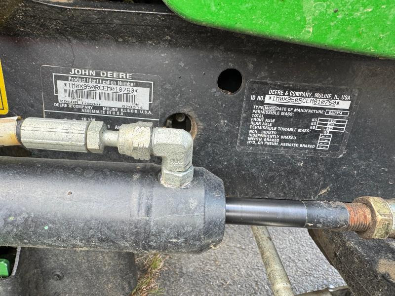 JOHN DEERE X950R 48 BH - Ruohonleikkuri: kuva JOHN DEERE X950R 48 BH - Ruohonleikkuri JOHN DEERE X950R 48 BH - Ruohonleikkuri: kuva JOHN DEERE X950R 48 BH - Ruohonleikkuri