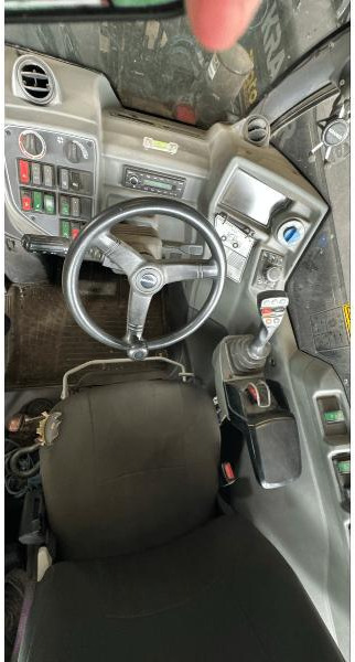 KRAMER KT557 - Kurottaja: kuva KRAMER KT557 - Kurottaja KRAMER KT557 - Kurottaja: kuva KRAMER KT557 - Kurottaja