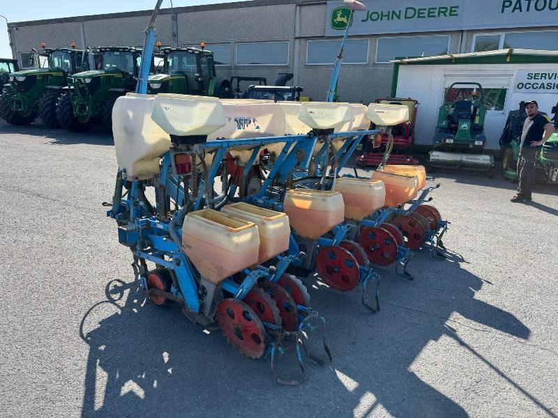 MONOSEM NG 6R - Tarkkuuskylvökone: kuva MONOSEM NG 6R - Tarkkuuskylvökone MONOSEM NG 6R - Tarkkuuskylvökone: kuva MONOSEM NG 6R - Tarkkuuskylvökone