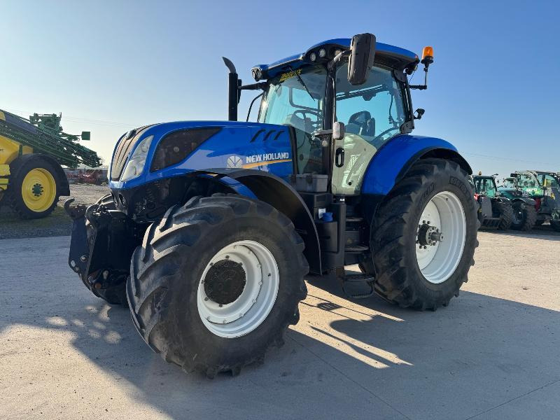 NEW-HOLLAND T7.260 PC - Traktori: kuva NEW-HOLLAND T7.260 PC - Traktori NEW-HOLLAND T7.260 PC - Traktori: kuva NEW-HOLLAND T7.260 PC - Traktori