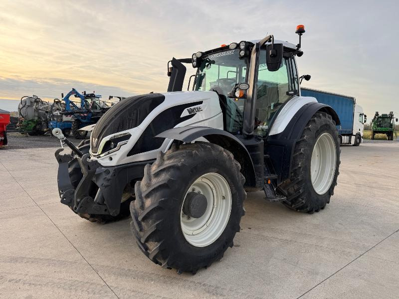 VALTRA T175 - Traktori: kuva VALTRA T175 - Traktori VALTRA T175 - Traktori: kuva VALTRA T175 - Traktori