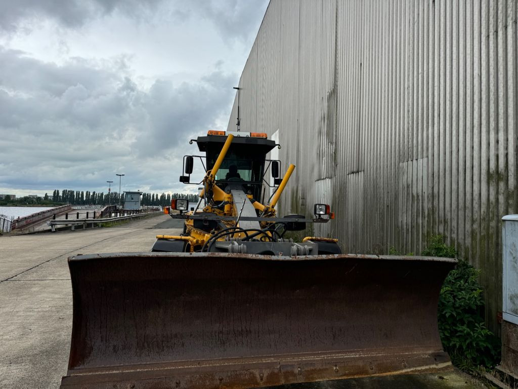 Volvo G746B Volvo G746B - Tiehöylä: kuva Volvo G746B Volvo G746B - Tiehöylä Volvo G746B Volvo G746B - Tiehöylä: kuva Volvo G746B Volvo G746B - Tiehöylä