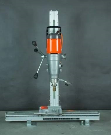 Husqvarna DM430 DS502 - Lisälaitteet - Porakone: kuva Husqvarna DM430 DS502 - Lisälaitteet - Porakone Husqvarna DM430 DS502 - Lisälaitteet - Porakone: kuva Husqvarna DM430 DS502 - Lisälaitteet - Porakone