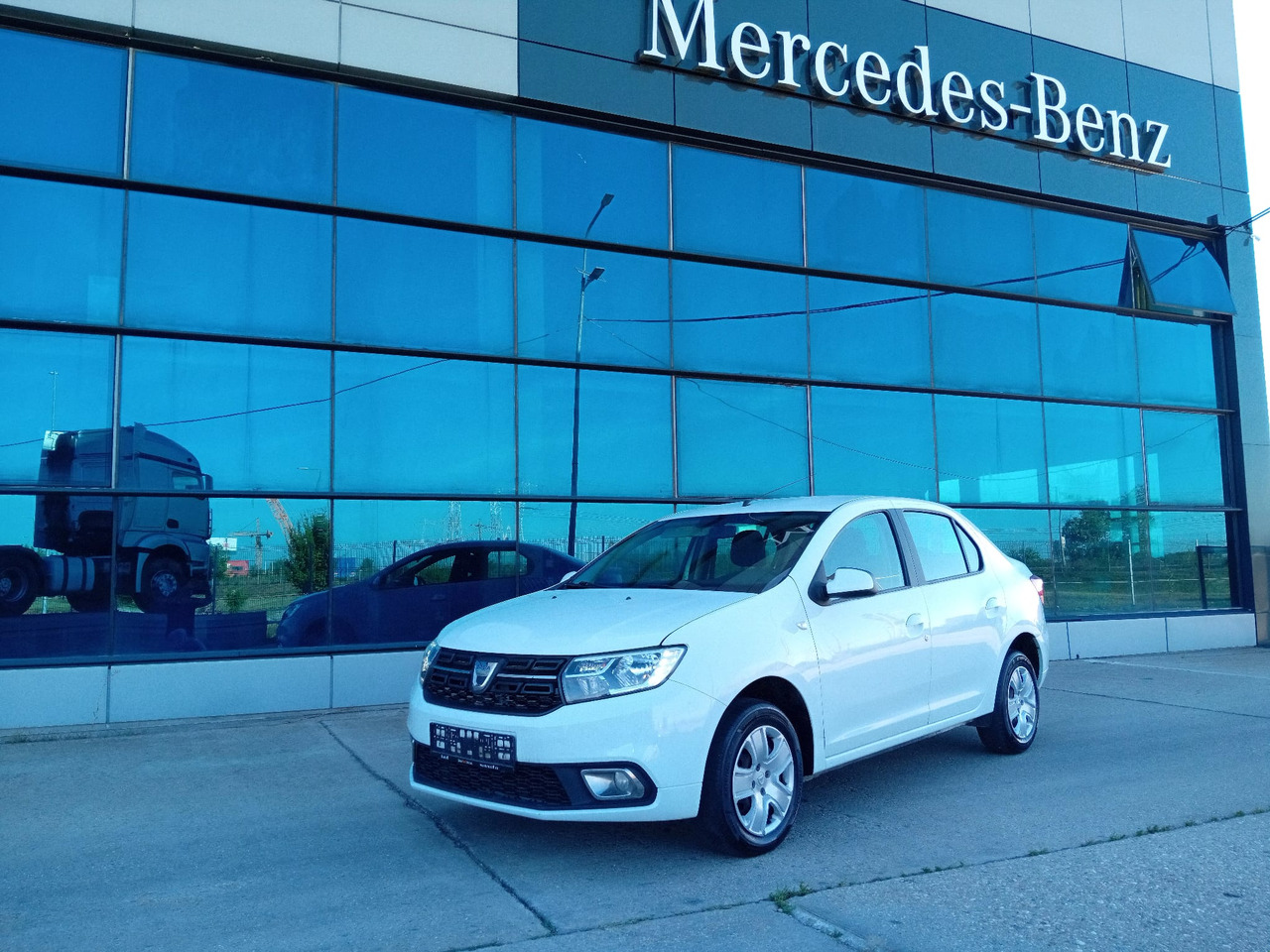 Dacia Logan 1.5 dCi, TOP ! - Sedan: kuva Dacia Logan 1.5 dCi, TOP ! - Sedan Dacia Logan 1.5 dCi, TOP ! - Sedan: kuva Dacia Logan 1.5 dCi, TOP ! - Sedan