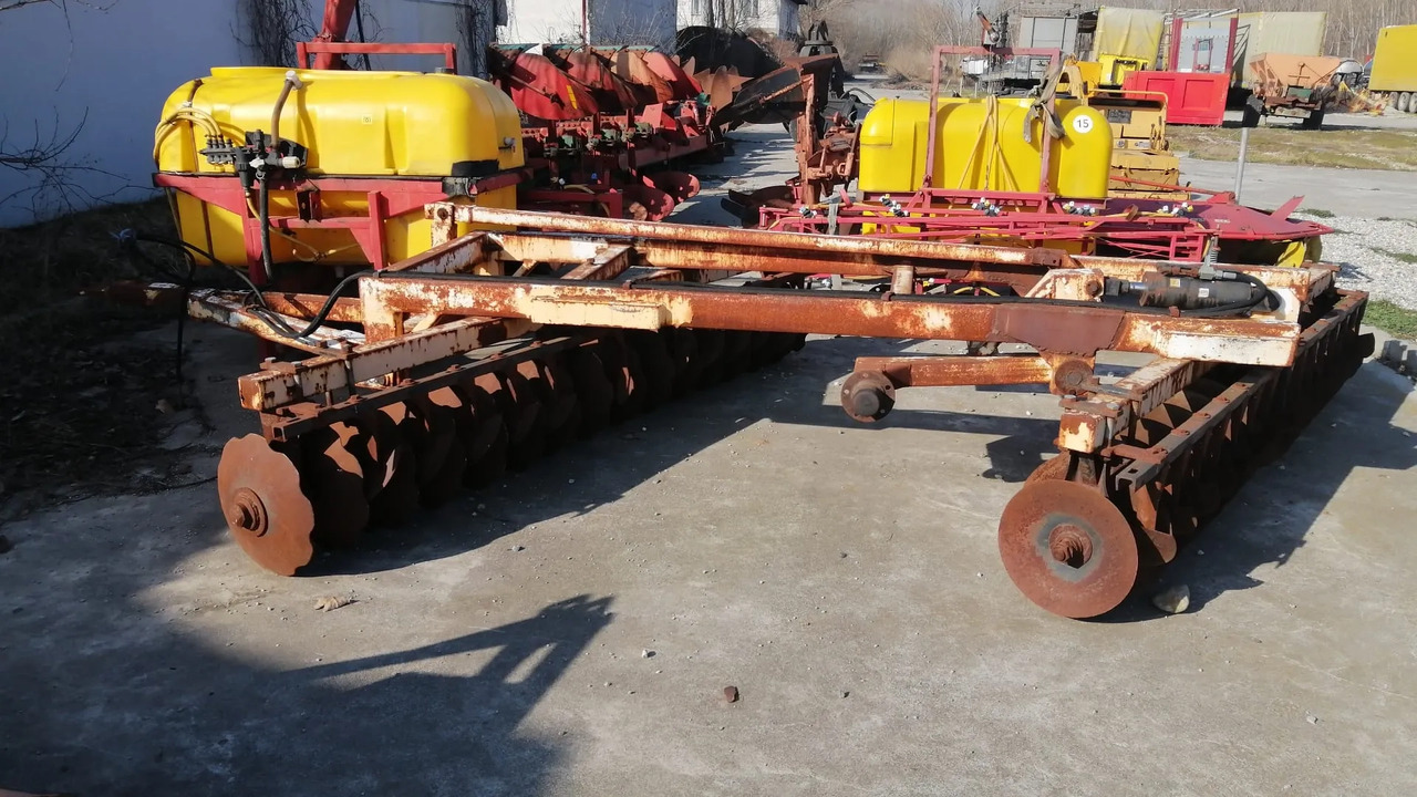 Disc Harrow Busa Control 3,2 M - Lautasäes: kuva Disc Harrow Busa Control 3,2 M - Lautasäes Disc Harrow Busa Control 3,2 M - Lautasäes: kuva Disc Harrow Busa Control 3,2 M - Lautasäes