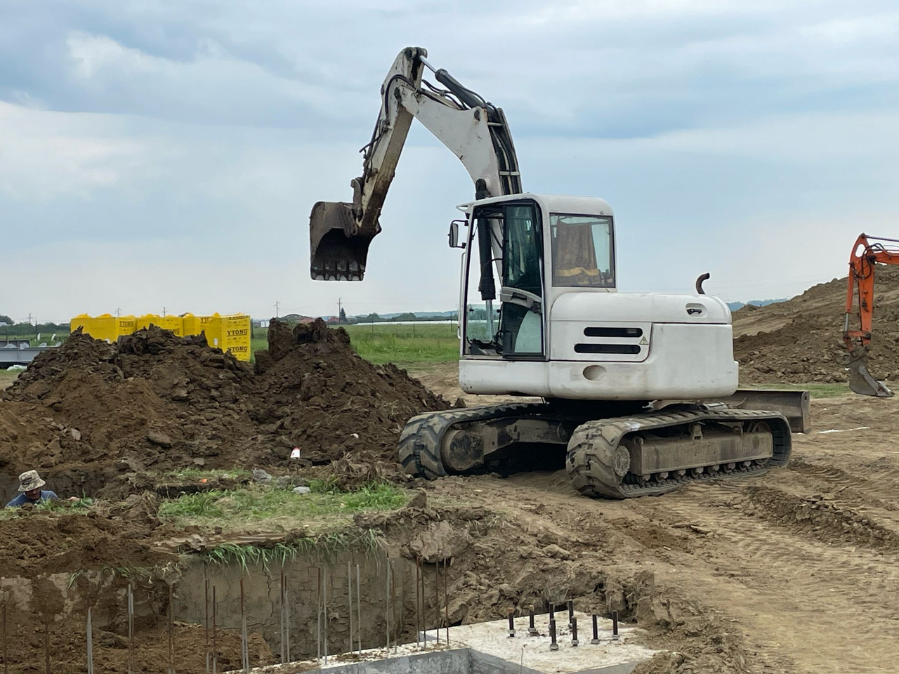 Excavator Terex TC 125 - Telakaivukone: kuva Excavator Terex TC 125 - Telakaivukone Excavator Terex TC 125 - Telakaivukone: kuva Excavator Terex TC 125 - Telakaivukone