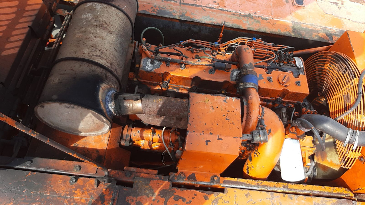 Fiat Hitachi EX255 LC Excavator - Telakaivukone: kuva Fiat Hitachi EX255 LC Excavator - Telakaivukone Fiat Hitachi EX255 LC Excavator - Telakaivukone: kuva Fiat Hitachi EX255 LC Excavator - Telakaivukone