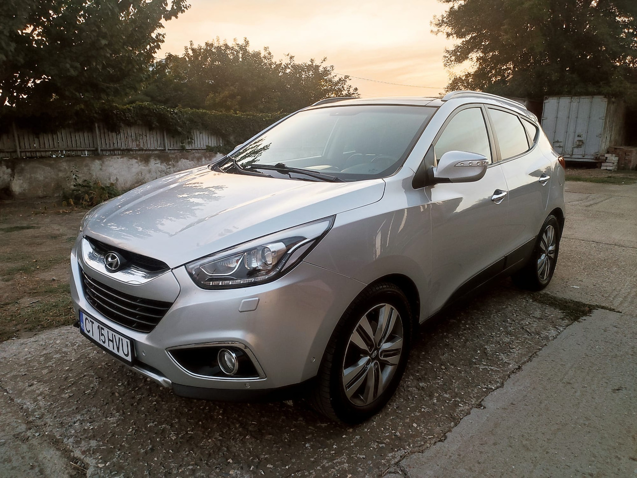 Hyundai IX35 - Sedan: kuva Hyundai IX35 - Sedan Hyundai IX35 - Sedan: kuva Hyundai IX35 - Sedan