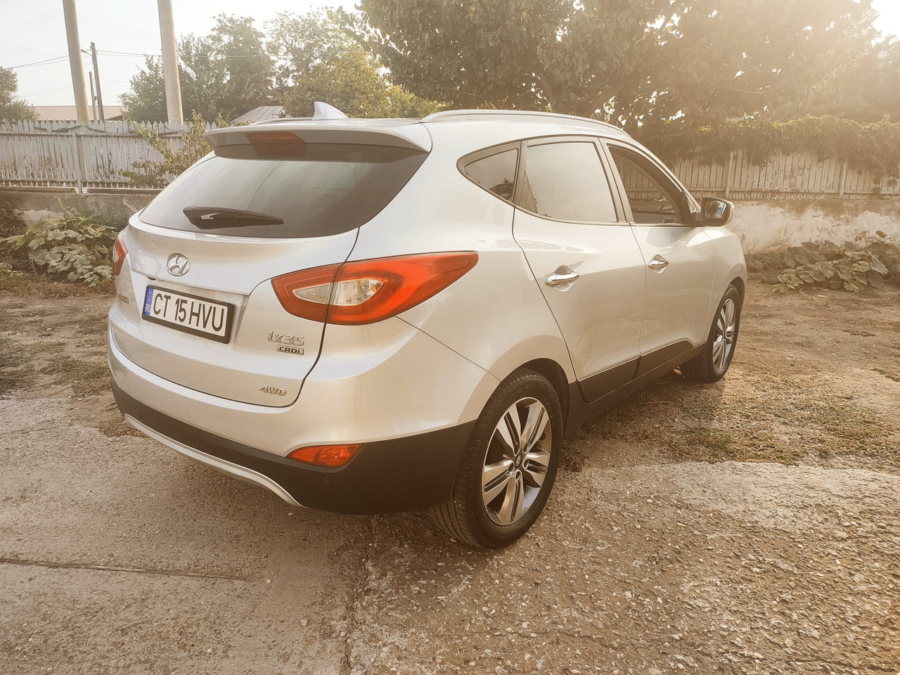 Hyundai IX35 - Sedan: kuva Hyundai IX35 - Sedan Hyundai IX35 - Sedan: kuva Hyundai IX35 - Sedan