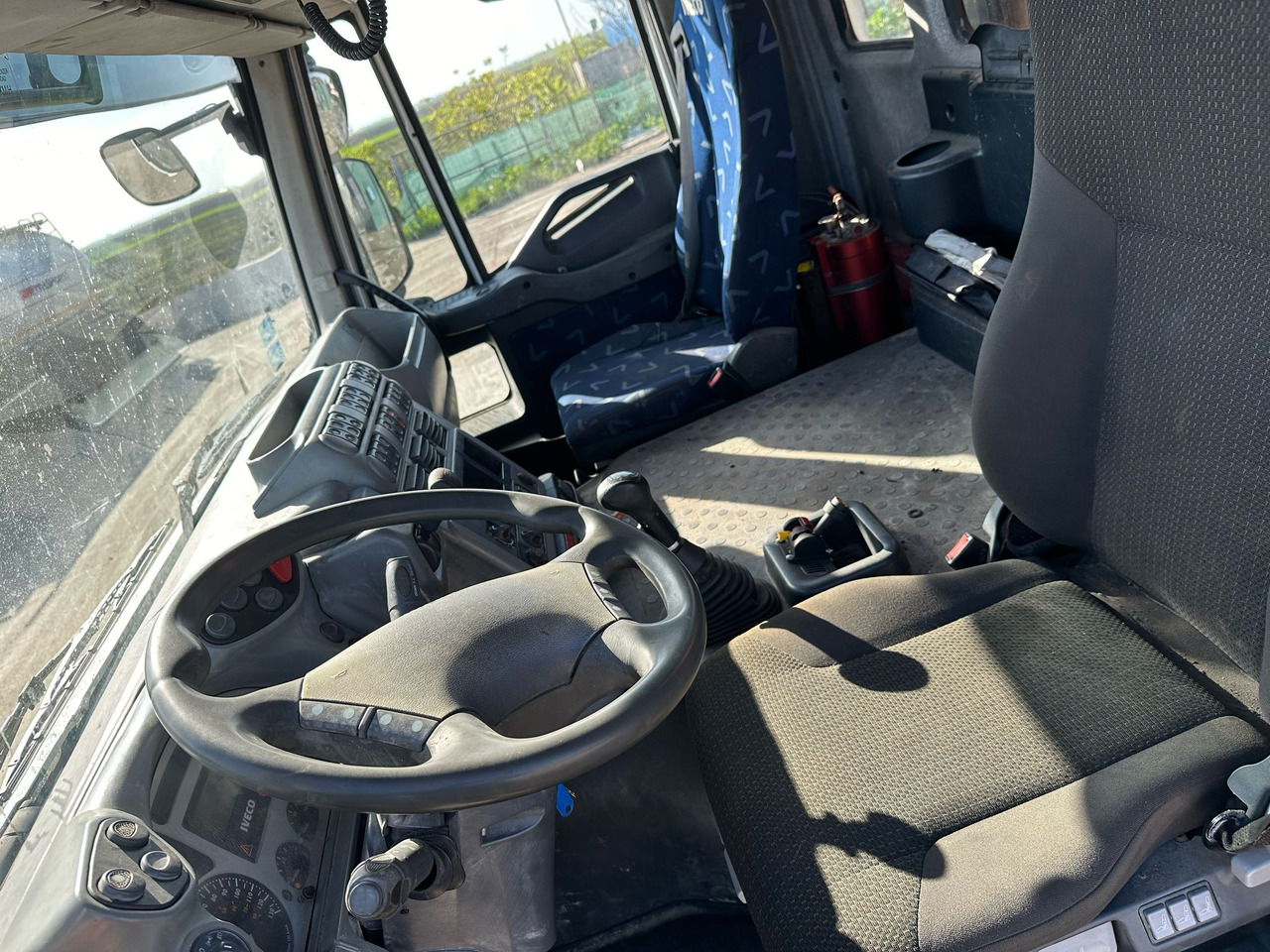Iveco Trakker Tipper - Kippiauto kuorma-auto: kuva Iveco Trakker Tipper - Kippiauto kuorma-auto Iveco Trakker Tipper - Kippiauto kuorma-auto: kuva Iveco Trakker Tipper - Kippiauto kuorma-auto