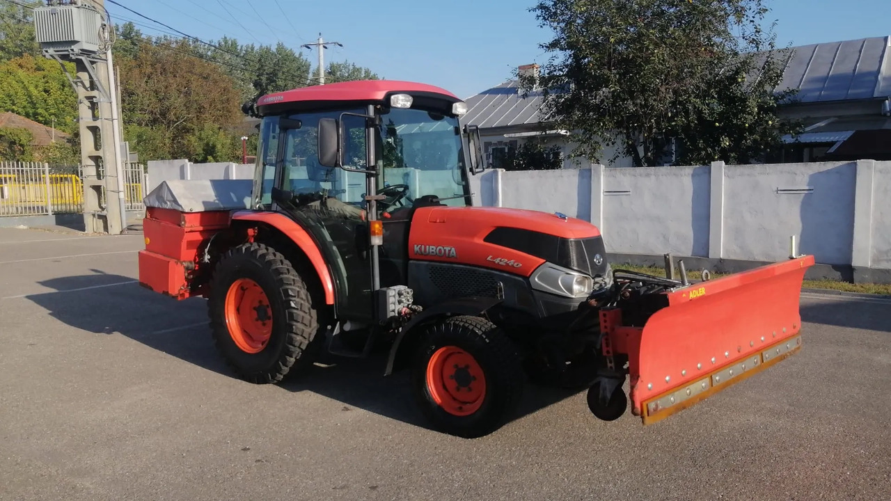 KUBOTA L4240 Narrow spaces tractor/vineyard/fruit tree/communal, TOP ! - Traktori: kuva KUBOTA L4240 Narrow spaces tractor/vineyard/fruit tree/communal, TOP ! - Traktori KUBOTA L4240 Narrow spaces tractor/vineyard/fruit tree/communal, TOP ! - Traktori: kuva KUBOTA L4240 Narrow spaces tractor/vineyard/fruit tree/communal, TOP ! - Traktori
