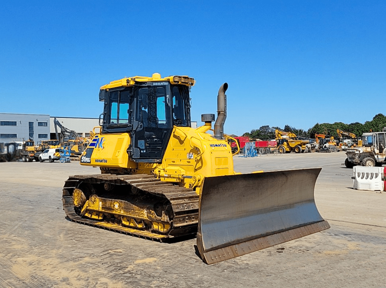 Komatsu D51PXI-24 Buldozer, TOP !!! - Puskutraktori: kuva Komatsu D51PXI-24 Buldozer, TOP !!! - Puskutraktori Komatsu D51PXI-24 Buldozer, TOP !!! - Puskutraktori: kuva Komatsu D51PXI-24 Buldozer, TOP !!! - Puskutraktori