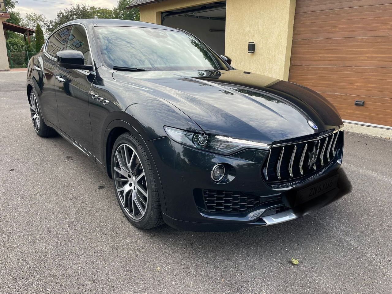 MASERATI LEVANTE 4X4 - Maasturi/ Katumaasturi: kuva MASERATI LEVANTE 4X4 - Maasturi/ Katumaasturi MASERATI LEVANTE 4X4 - Maasturi/ Katumaasturi: kuva MASERATI LEVANTE 4X4 - Maasturi/ Katumaasturi