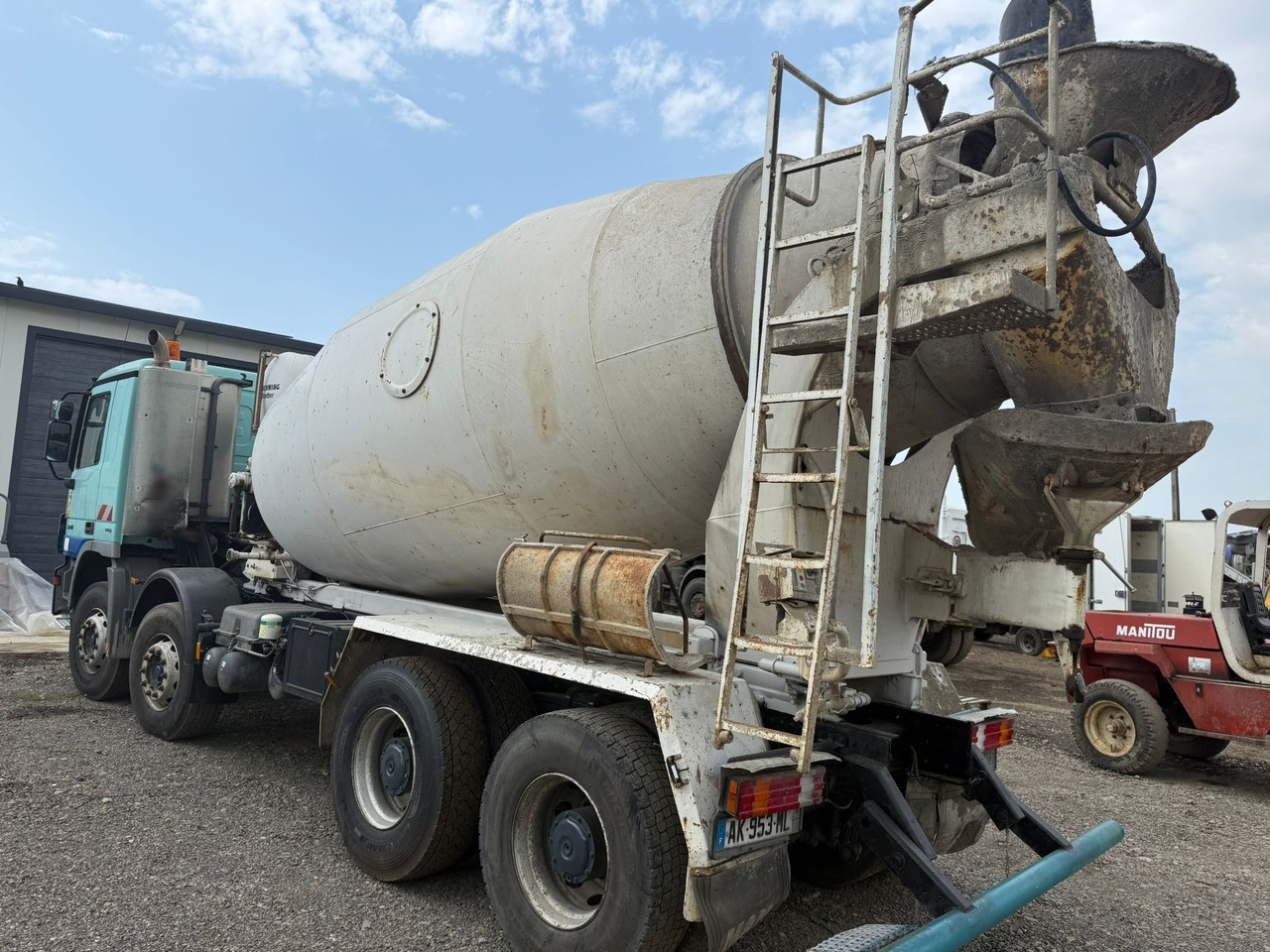 MERCEDES BENZ 3241 CONCRETE MIXER - Betoniauto: kuva MERCEDES BENZ 3241 CONCRETE MIXER - Betoniauto MERCEDES BENZ 3241 CONCRETE MIXER - Betoniauto: kuva MERCEDES BENZ 3241 CONCRETE MIXER - Betoniauto