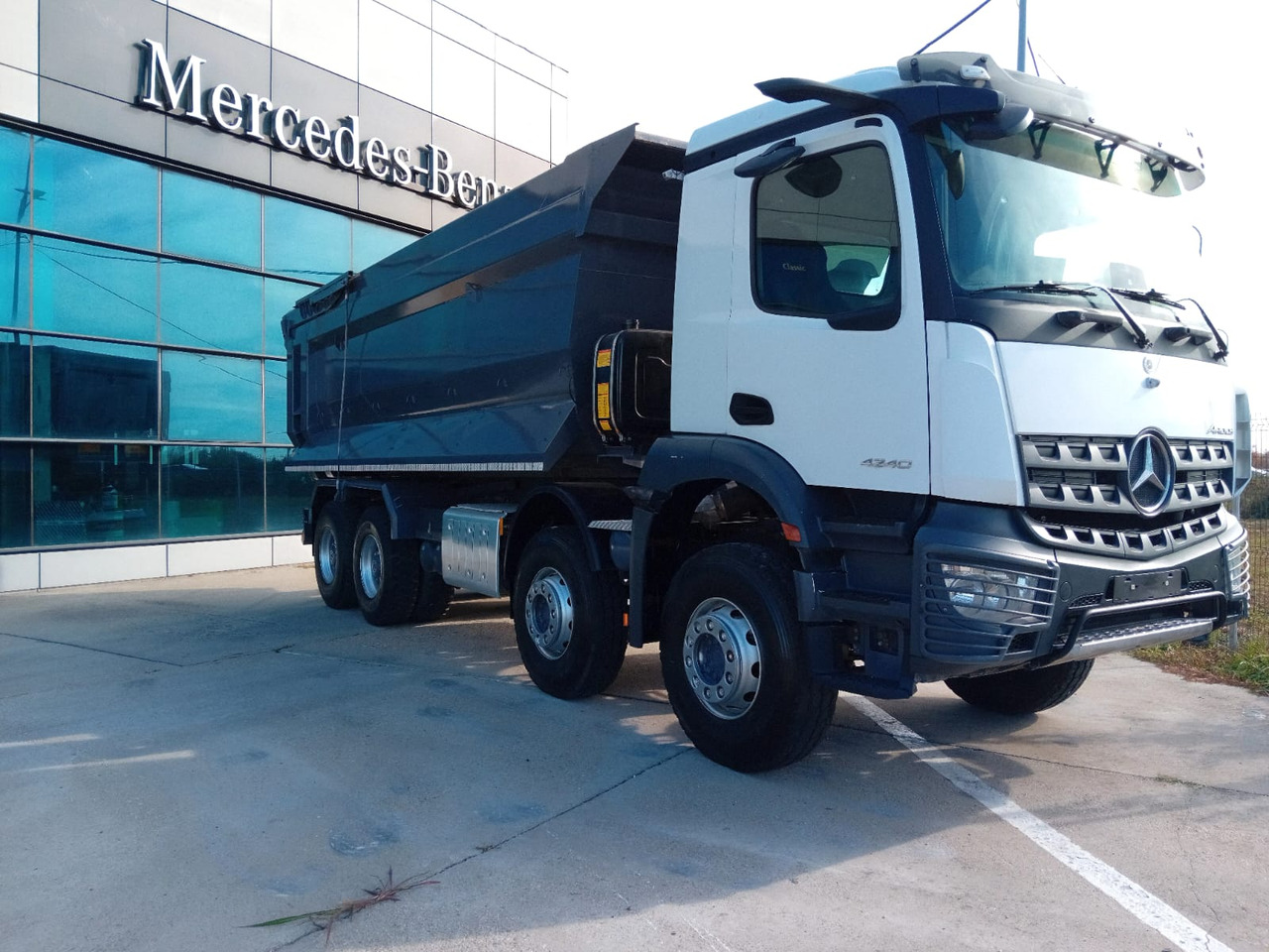 Mercedes-Benz Arocs 42.40 8×4 Basculanta/Tipper/Kipper Heavy Duty, TOP !!! - Kippiauto kuorma-auto: kuva Mercedes-Benz Arocs 42.40 8×4 Basculanta/Tipper/Kipper Heavy Duty, TOP !!! - Kippiauto kuorma-auto Mercedes-Benz Arocs 42.40 8×4 Basculanta/Tipper/Kipper Heavy Duty, TOP !!! - Kippiauto kuorma-auto: kuva Mercedes-Benz Arocs 42.40 8×4 Basculanta/Tipper/Kipper Heavy Duty, TOP !!! - Kippiauto kuorma-auto