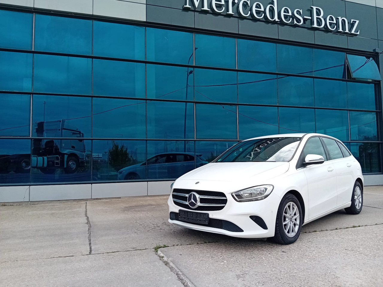 Mercedes-Benz B 180d, TOP !!! - Sedan: kuva Mercedes-Benz B 180d, TOP !!! - Sedan Mercedes-Benz B 180d, TOP !!! - Sedan: kuva Mercedes-Benz B 180d, TOP !!! - Sedan