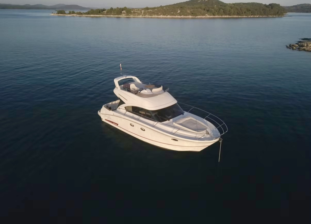 Beneteau Antares 36 Fly, Air Conditioning, TOP !!! - Muut kone: kuva  Beneteau Antares 36 Fly, Air Conditioning, TOP !!! - Muut kone Beneteau Antares 36 Fly, Air Conditioning, TOP !!! - Muut kone: kuva  Beneteau Antares 36 Fly, Air Conditioning, TOP !!! - Muut kone