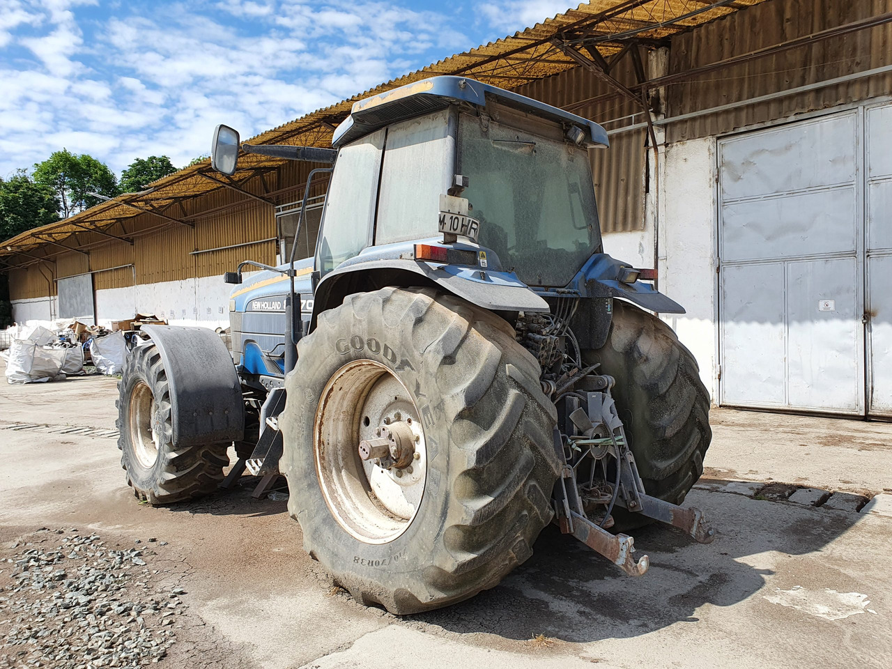 NEW HOLLAND 8970 Tractor 4×4 - Traktori: kuva NEW HOLLAND 8970 Tractor 4×4 - Traktori NEW HOLLAND 8970 Tractor 4×4 - Traktori: kuva NEW HOLLAND 8970 Tractor 4×4 - Traktori