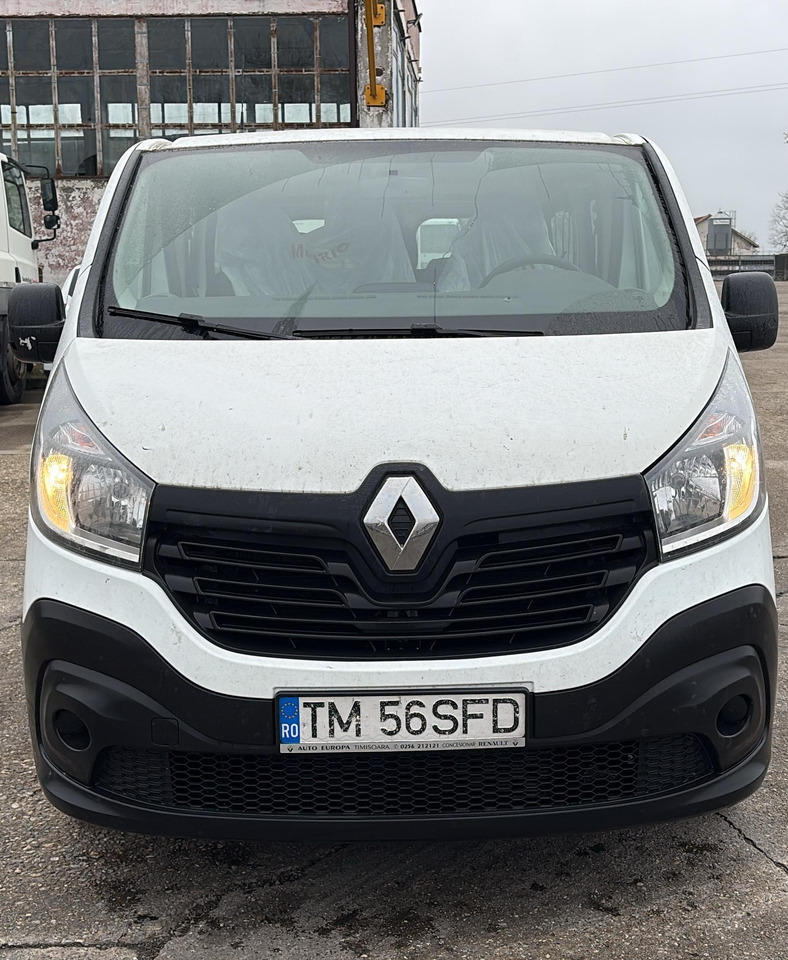Renault Trafic - Pikkubussi: kuva Renault Trafic - Pikkubussi Renault Trafic - Pikkubussi: kuva Renault Trafic - Pikkubussi