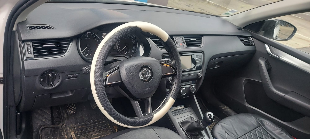 SKODA OCTAVIA - Henkilöauto: kuva SKODA OCTAVIA - Henkilöauto SKODA OCTAVIA - Henkilöauto: kuva SKODA OCTAVIA - Henkilöauto