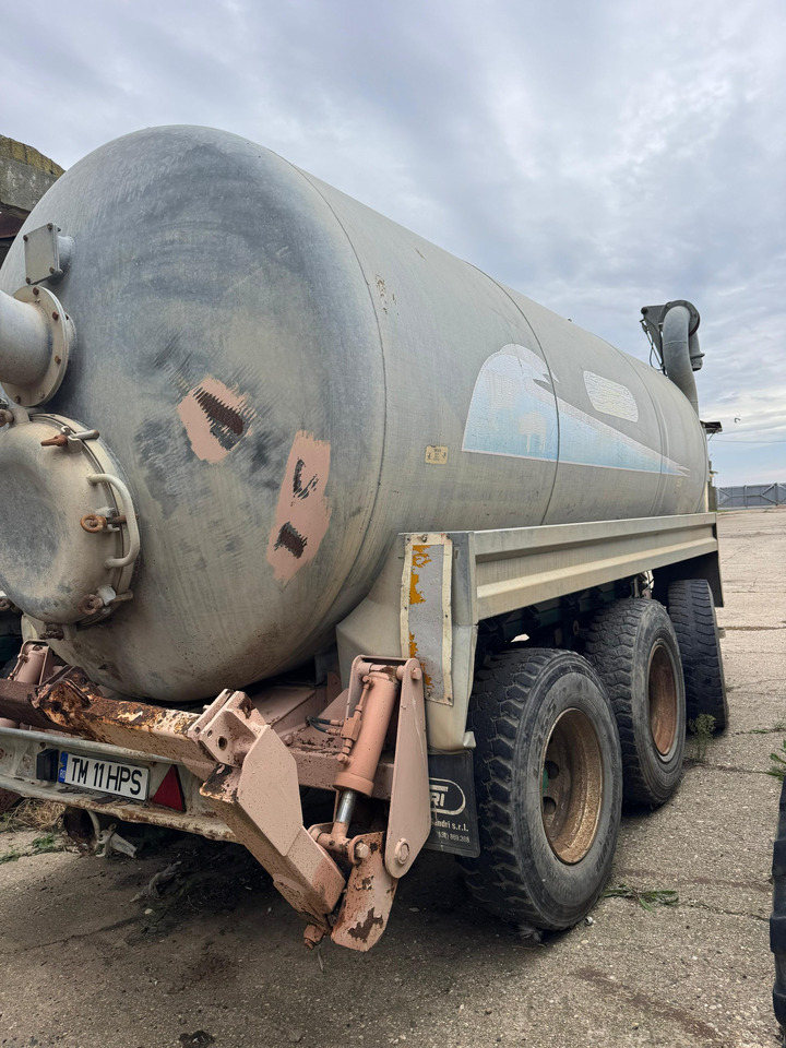 Sandri Manure spreading tank - Lietevaunu: kuva Sandri Manure spreading tank - Lietevaunu Sandri Manure spreading tank - Lietevaunu: kuva Sandri Manure spreading tank - Lietevaunu