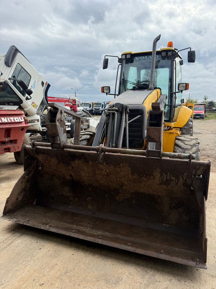 VOLVO BL71 Backhoe Loader - Kaivuri-trukki: kuva VOLVO BL71 Backhoe Loader - Kaivuri-trukki VOLVO BL71 Backhoe Loader - Kaivuri-trukki: kuva VOLVO BL71 Backhoe Loader - Kaivuri-trukki