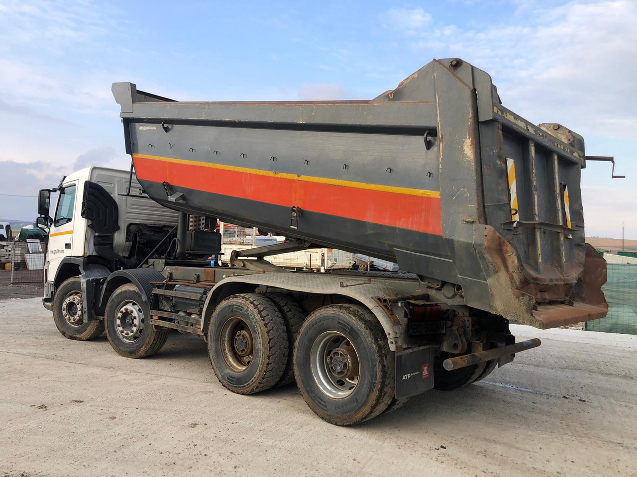 VOLVO FM 420 Tipper - Kippiauto kuorma-auto: kuva VOLVO FM 420 Tipper - Kippiauto kuorma-auto VOLVO FM 420 Tipper - Kippiauto kuorma-auto: kuva VOLVO FM 420 Tipper - Kippiauto kuorma-auto