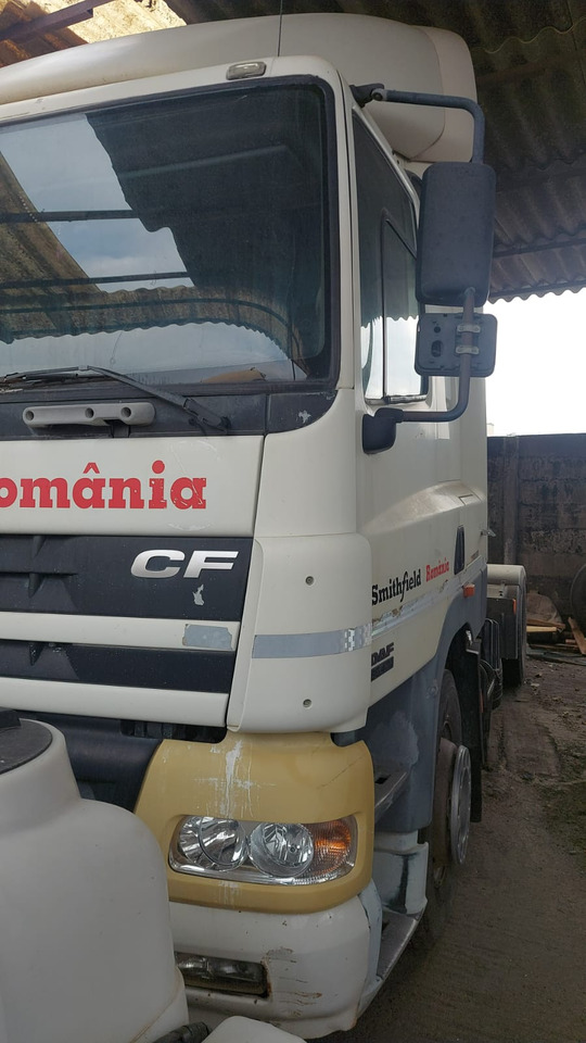 DAF CF 85.43 Tractor Head - Vetopöytäauto: kuva DAF CF 85.43 Tractor Head - Vetopöytäauto DAF CF 85.43 Tractor Head - Vetopöytäauto: kuva DAF CF 85.43 Tractor Head - Vetopöytäauto