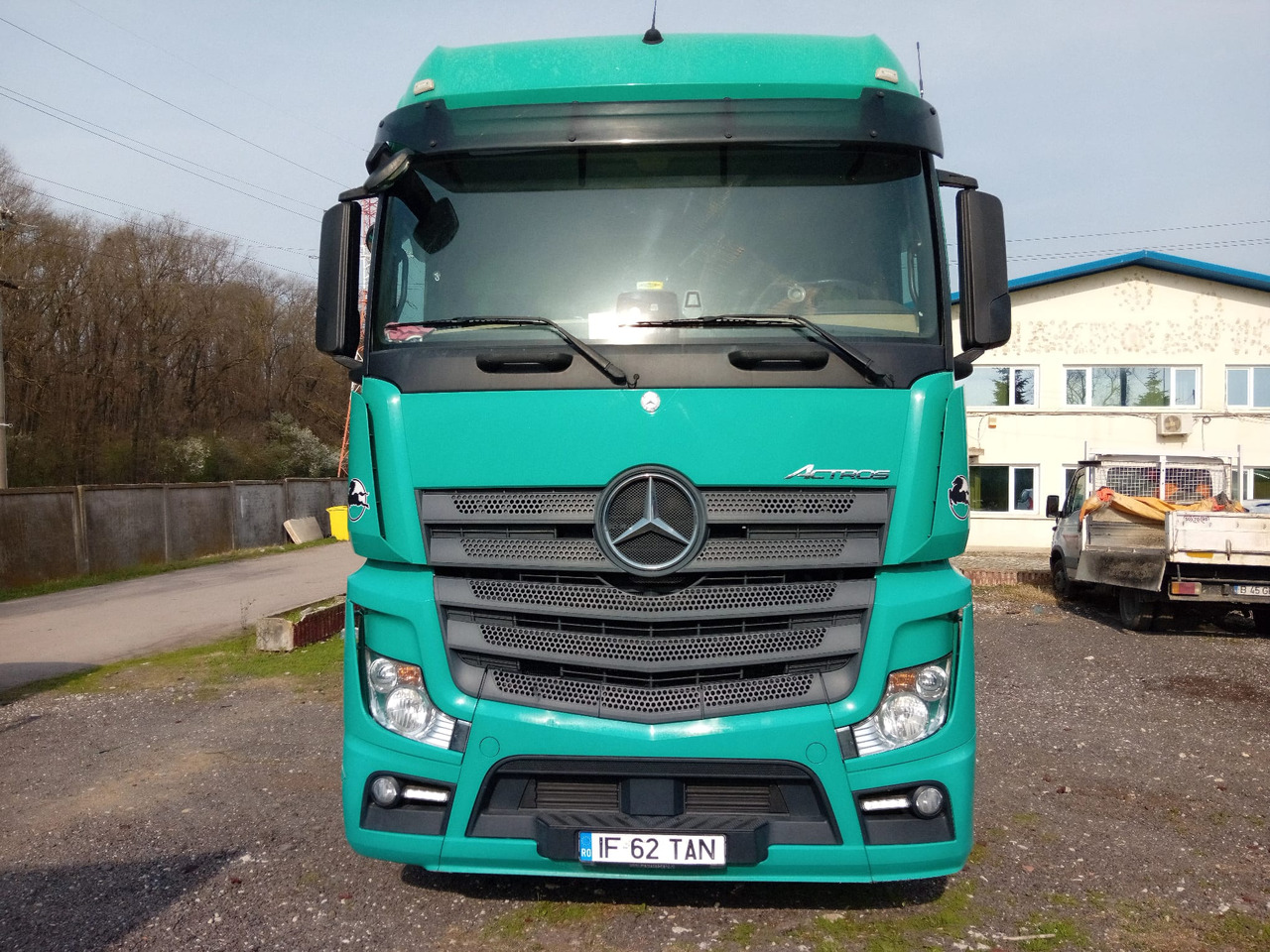 Mercedes-Benz Actros 18.45 - Vetopöytäauto: kuva Mercedes-Benz Actros 18.45 - Vetopöytäauto Mercedes-Benz Actros 18.45 - Vetopöytäauto: kuva Mercedes-Benz Actros 18.45 - Vetopöytäauto