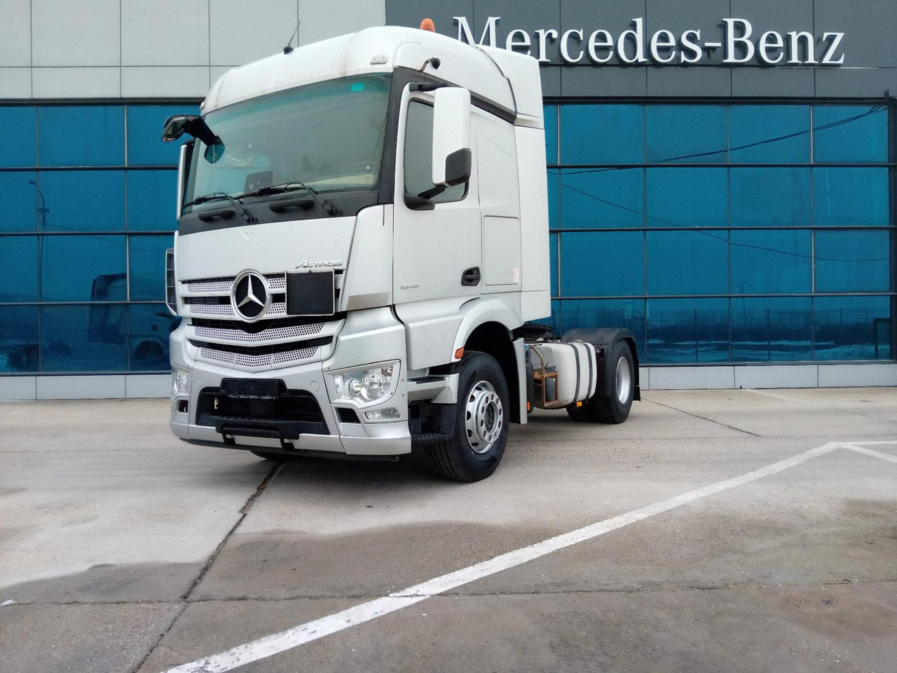 Mercedes-Benz Actros 1843 LS Full ADR , TOP !!! - Vetopöytäauto: kuva Mercedes-Benz Actros 1843 LS Full ADR , TOP !!! - Vetopöytäauto Mercedes-Benz Actros 1843 LS Full ADR , TOP !!! - Vetopöytäauto: kuva Mercedes-Benz Actros 1843 LS Full ADR , TOP !!! - Vetopöytäauto