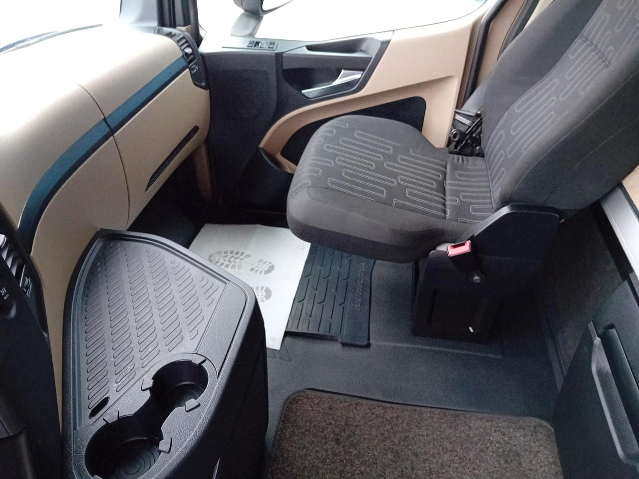 Vetopöytäauto Mercedes-Benz Actros 1845 LS, FULL ADR+PTO, STANDKLIMA, TOP !!!: kuva Vetopöytäauto Mercedes-Benz Actros 1845 LS, FULL ADR+PTO, STANDKLIMA, TOP !!!