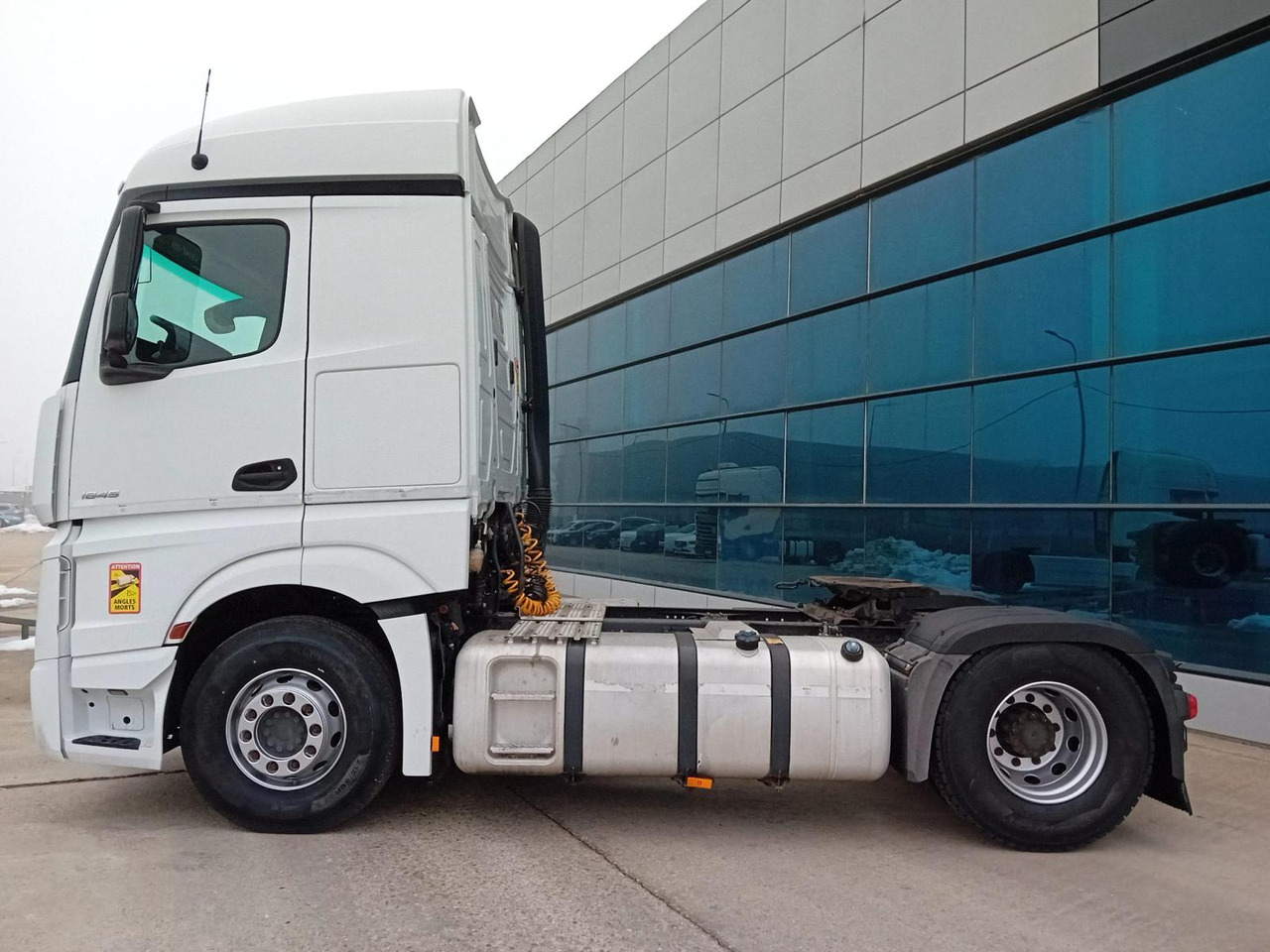 Vetopöytäauto Mercedes-Benz Actros 1845 LS, FULL ADR+PTO, STANDKLIMA, TOP !!!: kuva Vetopöytäauto Mercedes-Benz Actros 1845 LS, FULL ADR+PTO, STANDKLIMA, TOP !!!