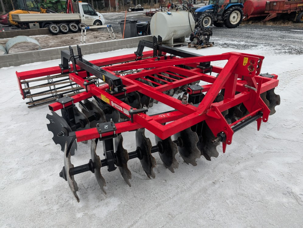 AKPIL V4 315cm lautasäes - Lautasäes: kuva AKPIL V4 315cm lautasäes - Lautasäes AKPIL V4 315cm lautasäes - Lautasäes: kuva AKPIL V4 315cm lautasäes - Lautasäes