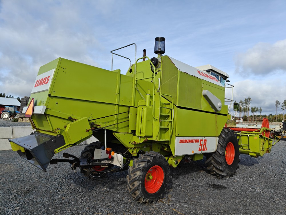 Claas Dominator 58S, 6-sylinterinen Hydraulinen torvi, ruumenlevitin, katso video! - Leikkuupuimuri: kuva Claas Dominator 58S, 6-sylinterinen Hydraulinen torvi, ruumenlevitin, katso video! - Leikkuupuimuri Claas Dominator 58S, 6-sylinterinen Hydraulinen torvi, ruumenlevitin, katso video! - Leikkuupuimuri: kuva Claas Dominator 58S, 6-sylinterinen Hydraulinen torvi, ruumenlevitin, katso video! - Leikkuupuimuri