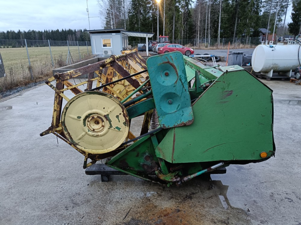 JOHN DEERE Leikkuupöytä 12 jalkaa / 360cm - Leikkuupöytä: kuva JOHN DEERE Leikkuupöytä 12 jalkaa / 360cm - Leikkuupöytä JOHN DEERE Leikkuupöytä 12 jalkaa / 360cm - Leikkuupöytä: kuva JOHN DEERE Leikkuupöytä 12 jalkaa / 360cm - Leikkuupöytä